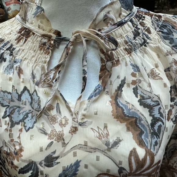 Loft shirt with built in cami. Size S - Picture 8 of 10